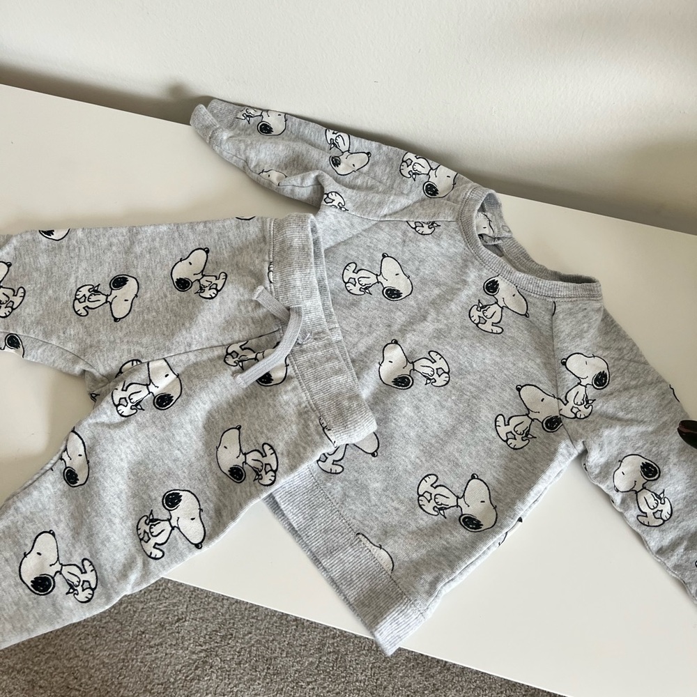 Matching set. For baby boy. 9-12 months